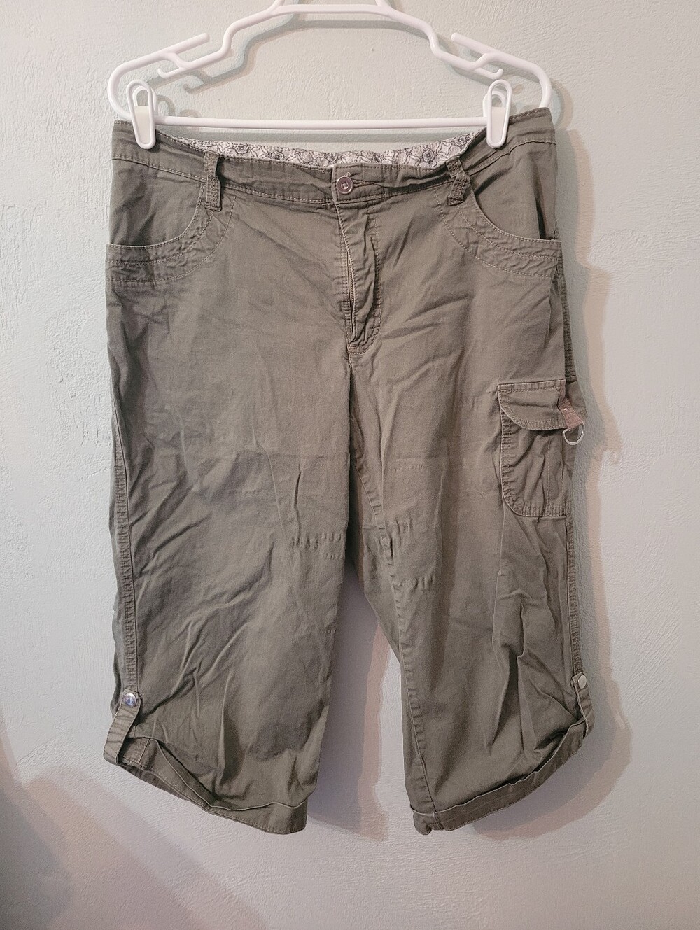 Lee Unique & Stylish Cotton Cargo Cropped Pants Size 14!